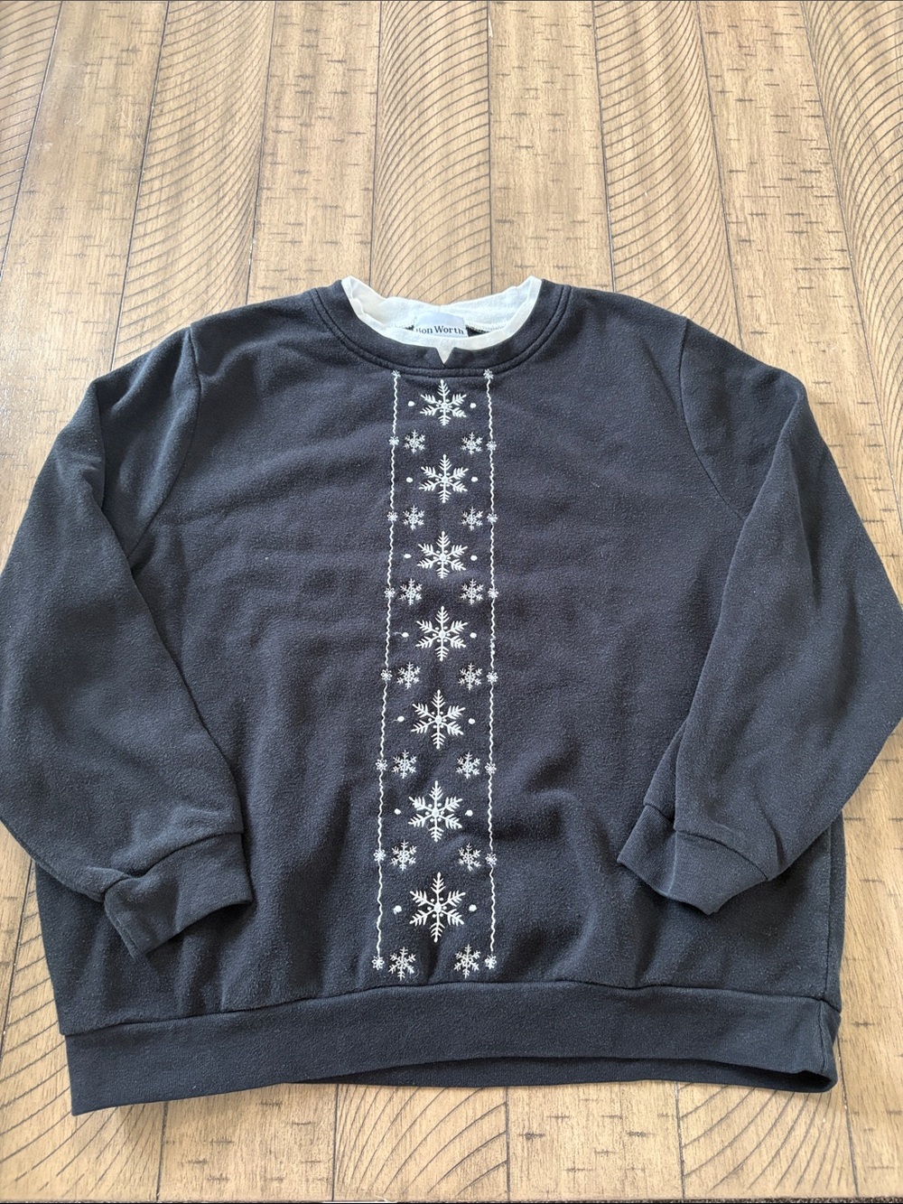 Bon Worth Black Crewneck Sweater with White Snowflake Stripe